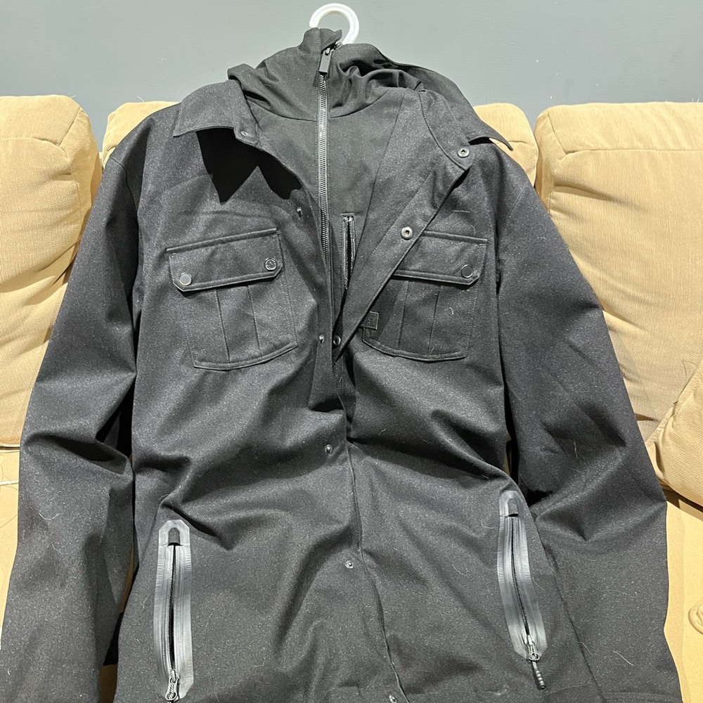 Men’s volcom snowboard jacket